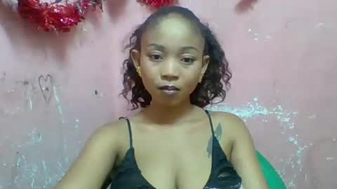 estelah20 online show from 17, 12, 2025