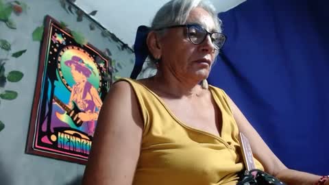 Snapshot of estelamaris1 chatting on 1, 12, 2024 estelamaris online show from 1, 12, 2024