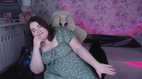 estelle_hicks online show from 21, 3, 2026