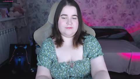 estelle_hicks online show from 21, 5, 2026