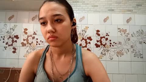 Snapshot of estellekirbo chatting on 28, 3, 2026 estellekirbo online show from 28, 3, 2026