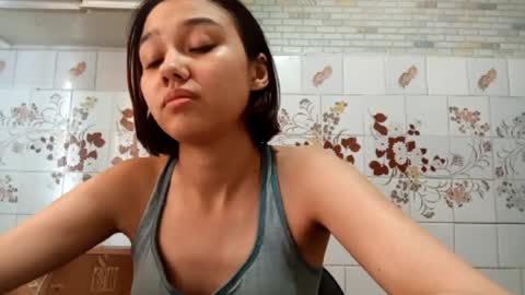 Snapshot of estellekirbo chatting on 6, 4, 2026 estellekirbo online show from 6, 4, 2026