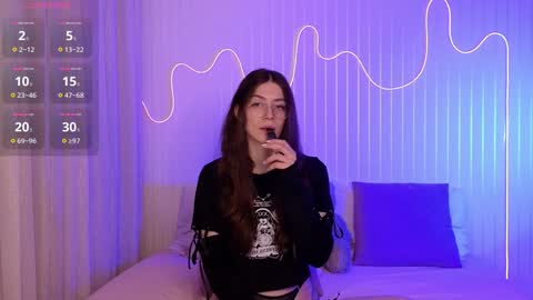 Ester online show from 11, 12, 2024