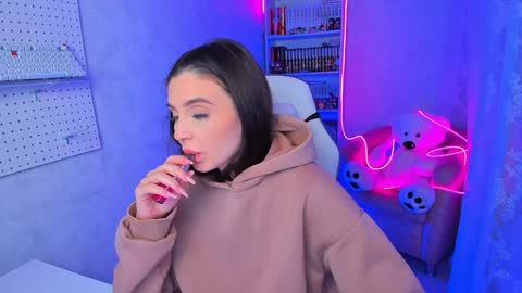 Ester online show from 7, 12, 2024