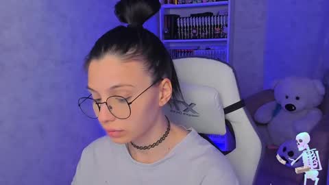 Ester online show from 7, 2, 2025