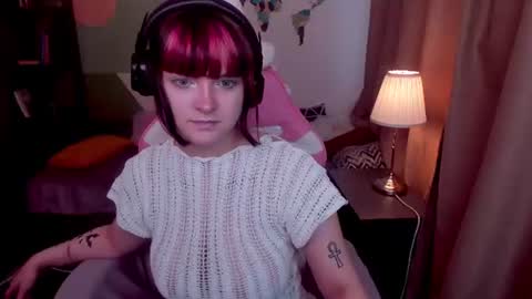 Ester  online show from 4, 7, 2026