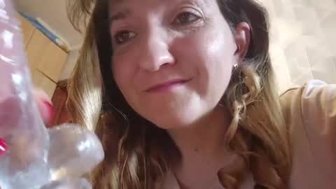 estrellawalters online show from 12, 5, 2026