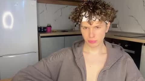 Snapshot of estremecerse chatting on 1, 3, 2026 Alex online show from 1, 3, 2026