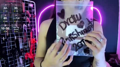 Cloe and Megan online show from 21, 10, 2025