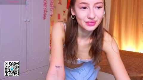 esyameglin online show from 14, 10, 2025