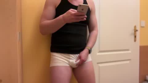 Snapshot of etat_on chatting on 6, 1, 2026 Tom online show from 6, 1, 2026