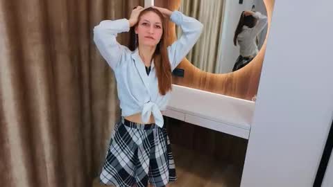 Snapshot of ethaalvidrez chatting on 2, 12, 2025 Mary online show from 2, 12, 2025