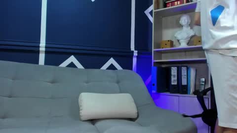 Etham online show from 4, 10, 2025