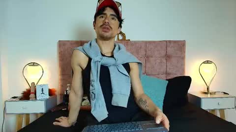 ethan  online show from 17, 4, 2026