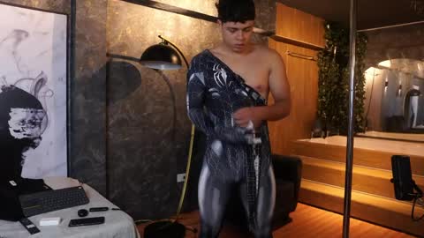 ethan_occonor online show from 8, 4, 2026