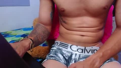 ethan white  online show from 21, 2, 2025