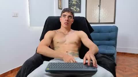 ethangreey1 online show from 8, 1, 2026