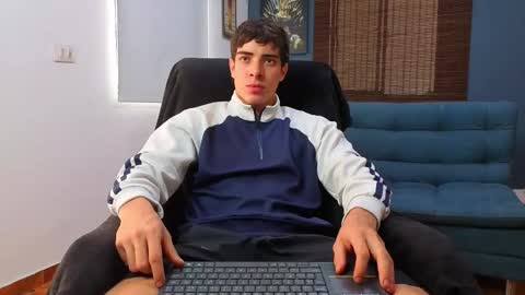 Snapshot of ethangreey1 chatting on 6, 5, 2026 ethangreey1 online show from 6, 5, 2026