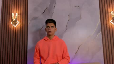 ethanhot_os online show from 8, 4, 2026