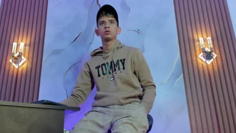 ethanhot_os online show from 10, 4, 2026