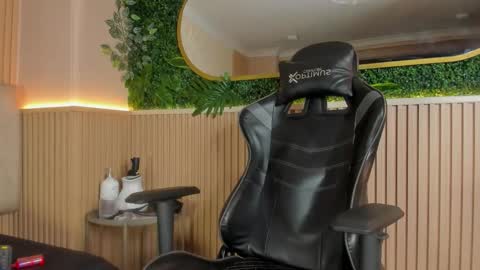 ethanlowell online show from 5, 2, 2026