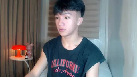 Snapshot of etherealboytoy4hire chatting on 1, 4, 2026 Rey online show from 1, 4, 2026