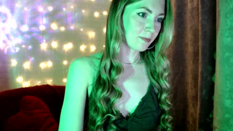 Snapshot of euphoria055 chatting on 8, 2, 2025 Liana online show from 8, 2, 2025