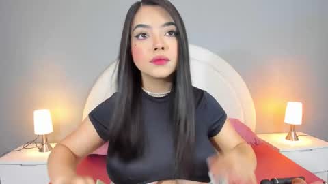 EVA  online show from 18, 12, 2025