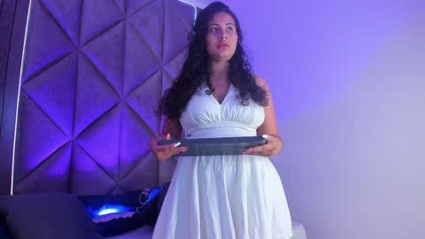 EVA DAEMON  online show from 4, 1, 2025