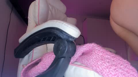 Eva Davis online show from 18, 1, 2025