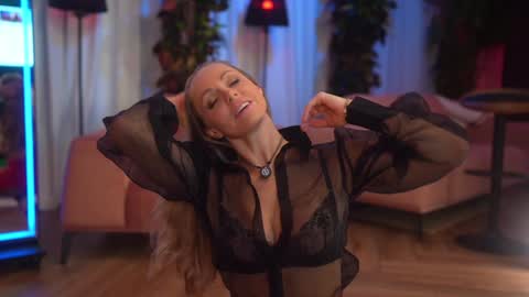 Eva online show from 10, 10, 2025