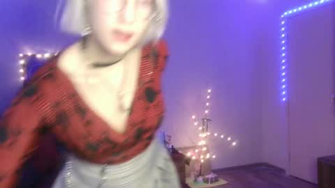 Snapshot of eva_forrest chatting on 1, 2, 2025 eva_forrest online show from 1, 2, 2025