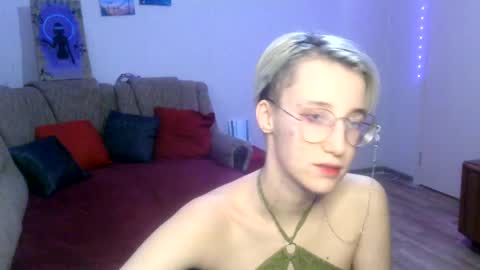 Snapshot of eva_forrest chatting on 1, 3, 2025 eva_forrest online show from 1, 3, 2025