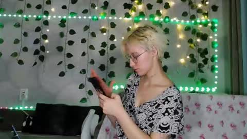 Snapshot of eva_forrest chatting on 15, 9, 2025 eva_forrest online show from 15, 9, 2025