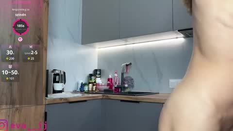 Snapshot of eva_j chatting on 1, 5, 2026 Free toy control in pvt online show from 1, 5, 2026