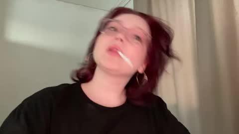 Snapshot of eva_kittenn chatting on 4, 5, 2026 eva_kittenn online show from 4, 5, 2026
