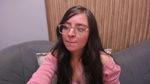 Angelinne online show from 6, 12, 2024