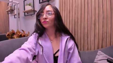 Angelinne online show from 13, 9, 2025