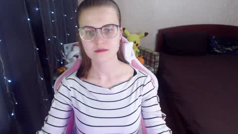 Snapshot of eva_orchid chatting on 6, 2, 2025 Eva online show from 6, 2, 2025