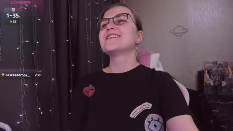 Snapshot of eva_orchid chatting on 11, 10, 2025 Eva online show from 11, 10, 2025