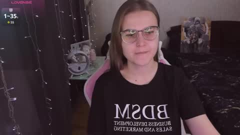 Snapshot of eva_orchid chatting on 17, 10, 2025 Eva online show from 17, 10, 2025