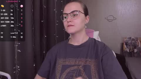 Snapshot of eva_orchid chatting on 7, 11, 2025 Eva online show from 7, 11, 2025