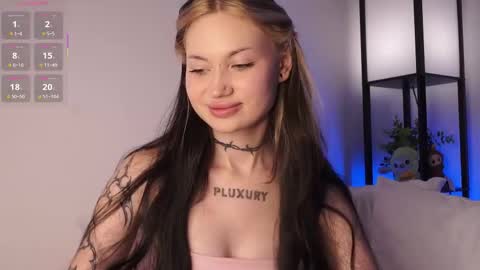 Snapshot of eva_pixie chatting on 21, 9, 2025 Eva online show from 21, 9, 2025