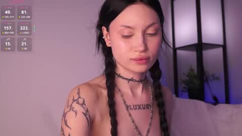 Snapshot of eva_pixie chatting on 7, 10, 2025 Eva online show from 7, 10, 2025