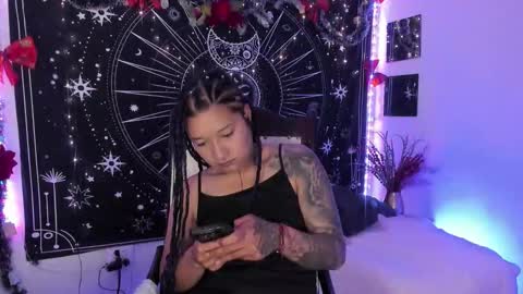 Eva  online show from 5, 12, 2025