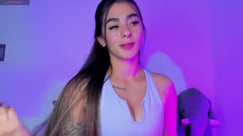 Eva Shinee online show from 16, 4, 2026