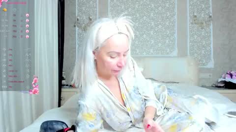 Snapshot of evaa1980 chatting on 18, 12, 2025 Eva online show from 18, 12, 2025