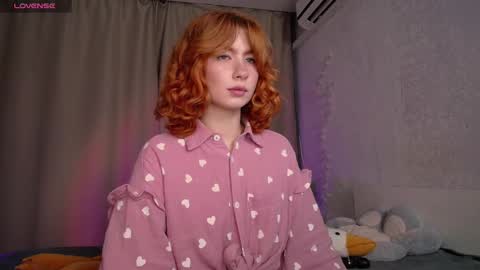 Snapshot of evaa_moonn_ chatting on 6, 10, 2025 Eva online show from 6, 10, 2025