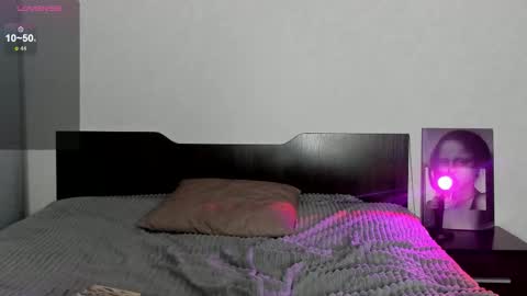 Eva online show from 10, 10, 2025