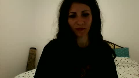 hornycrissyyourlove online show from 18, 5, 2026